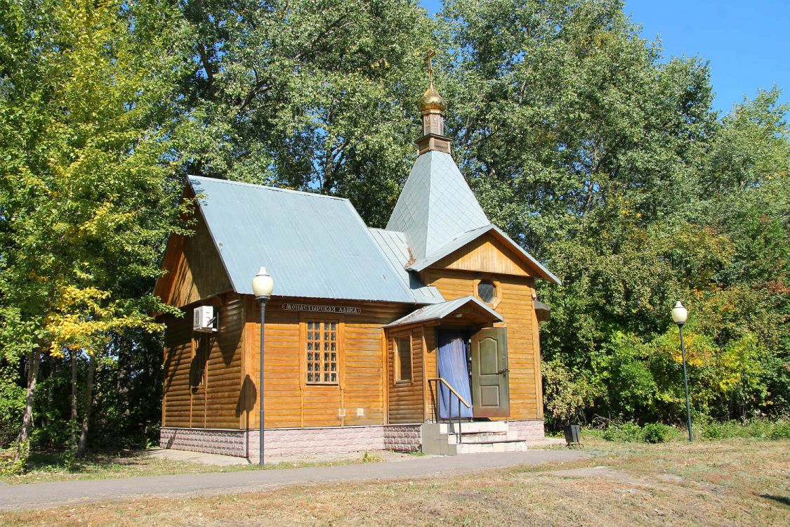 Новомакарово. Монастырь Серафима Саровского. Часовня Николая Чудотворца. фасады