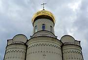 Мценск. Покрова Пресвятой Богородицы, церковь