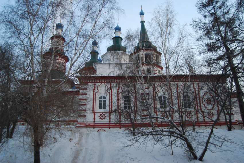 Иркутск. Церковь Воздвижения Креста Господня. фасады, Вид с севера