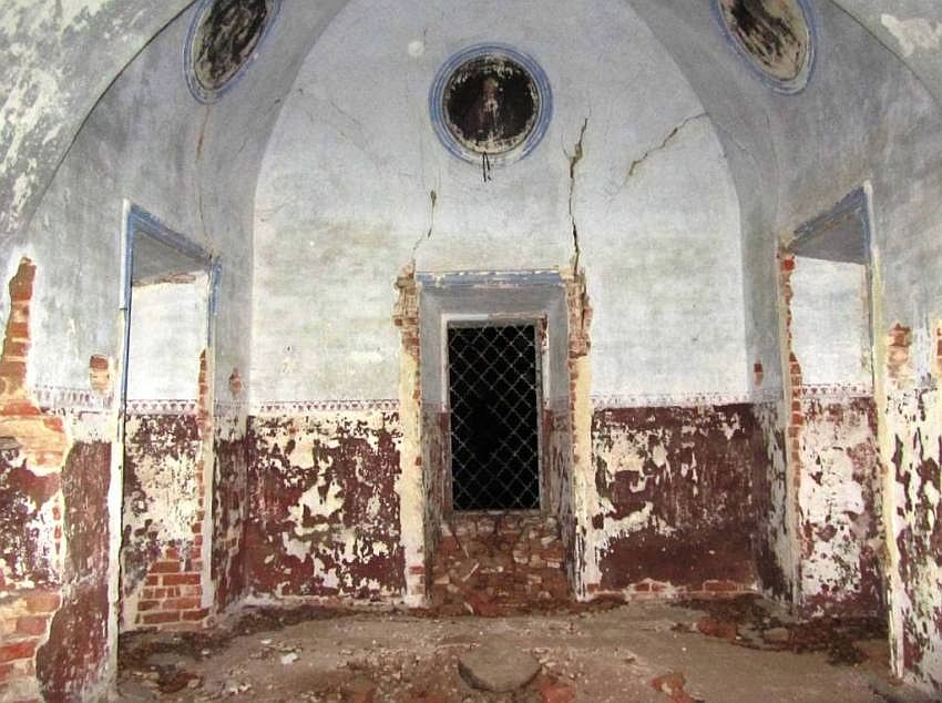 Церковь Николая Чудотворца, Ширяево (Островский район, Костромская область). интерьер и убранство, алтарь