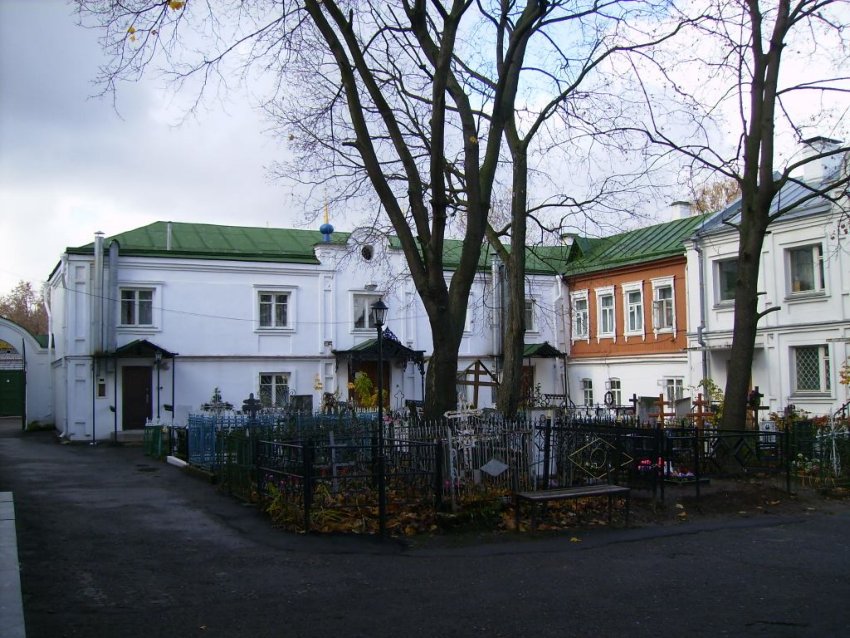 Церковь Николая Чудотворца (крестильная), Рязань (Рязань, город, Рязанская область). фасады, Вид  со стороны  Скорбященского  храма