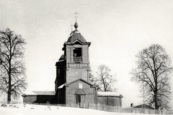 Бобрик. Церковь Михаила Архангела. архивная фотография