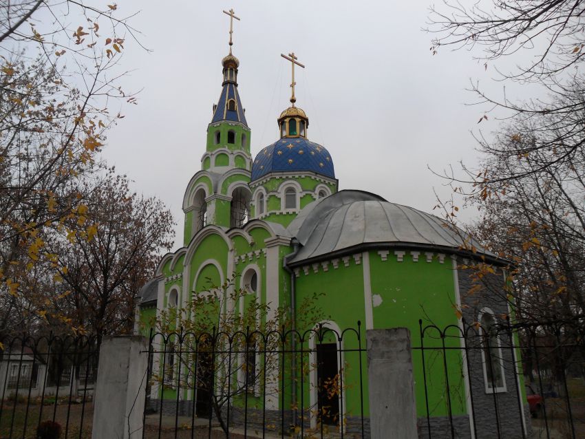 Луганск. Церковь Серафима Саровского. фасады