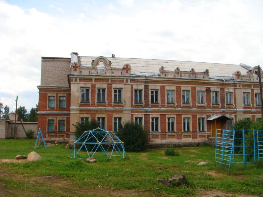 Ригодищи. Ригодищенский Богородице-Рождественский монастырь. фасады