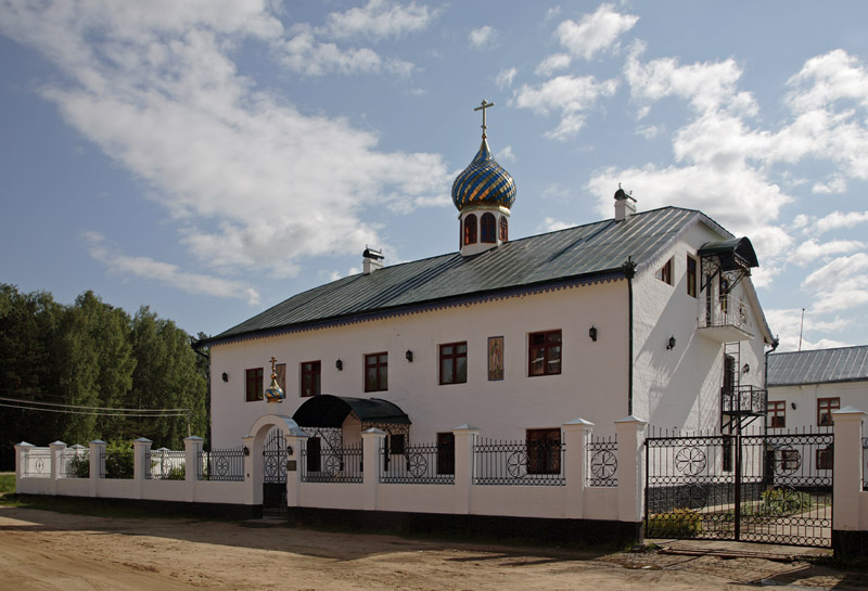 Сольба. Николо-Сольбинский женский монастырь. Церковь Петра и Павла (домовая). фасады