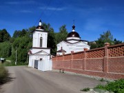 Часовня Георгия Победоносца, Спиридоновская церковь и колокольня с Георгиевской часовней<br>, Малоярославец, Малоярославецкий район, Калужская область