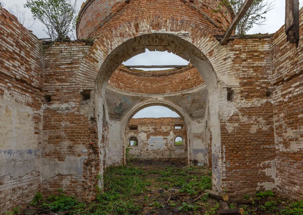 Церковь Иоанна Предтечи, Ивановка (Добринский район, Липецкая область). интерьер и убранство, Вид на юг в интерьере