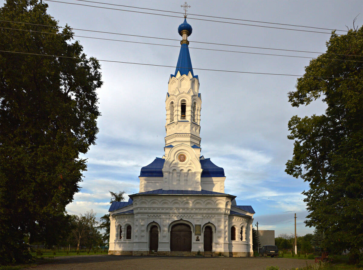 Церковь Димитрия Солунского, Коробовка (Грязинский район, Липецкая область). фасады
