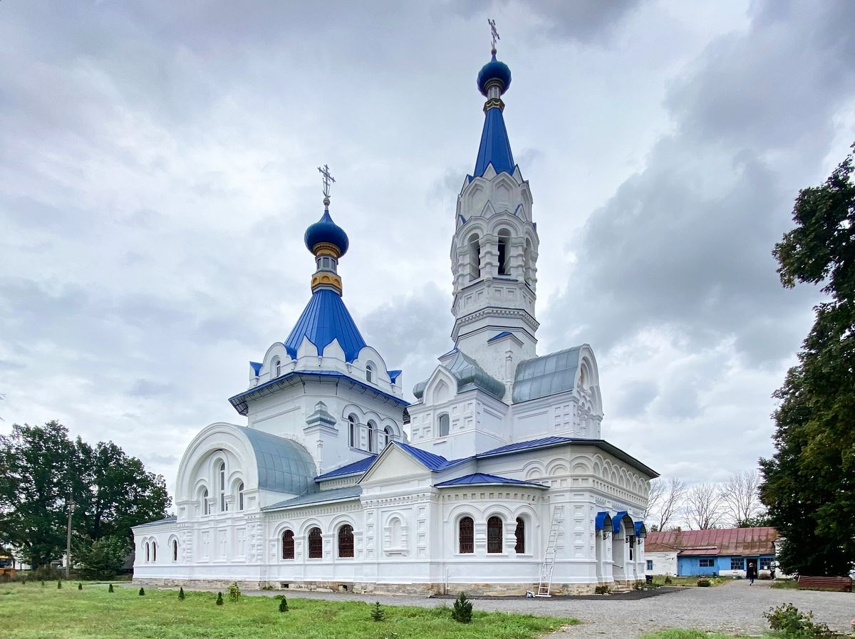 Вид с северо-запада, фасады. Церковь Димитрия Солунского, Коробовка (Грязинский район, Липецкая область)