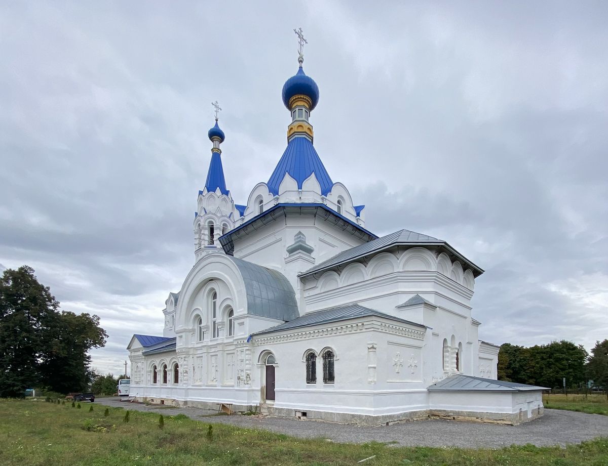 Вид с юго-востока, фасады. Церковь Димитрия Солунского, Коробовка (Грязинский район, Липецкая область)