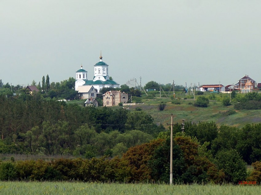 Липовка. Церковь Сергия Радонежского. общий вид в ландшафте