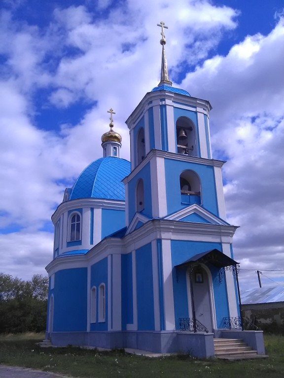 Тростяное. Церковь Покрова Пресвятой Богородицы. фасады