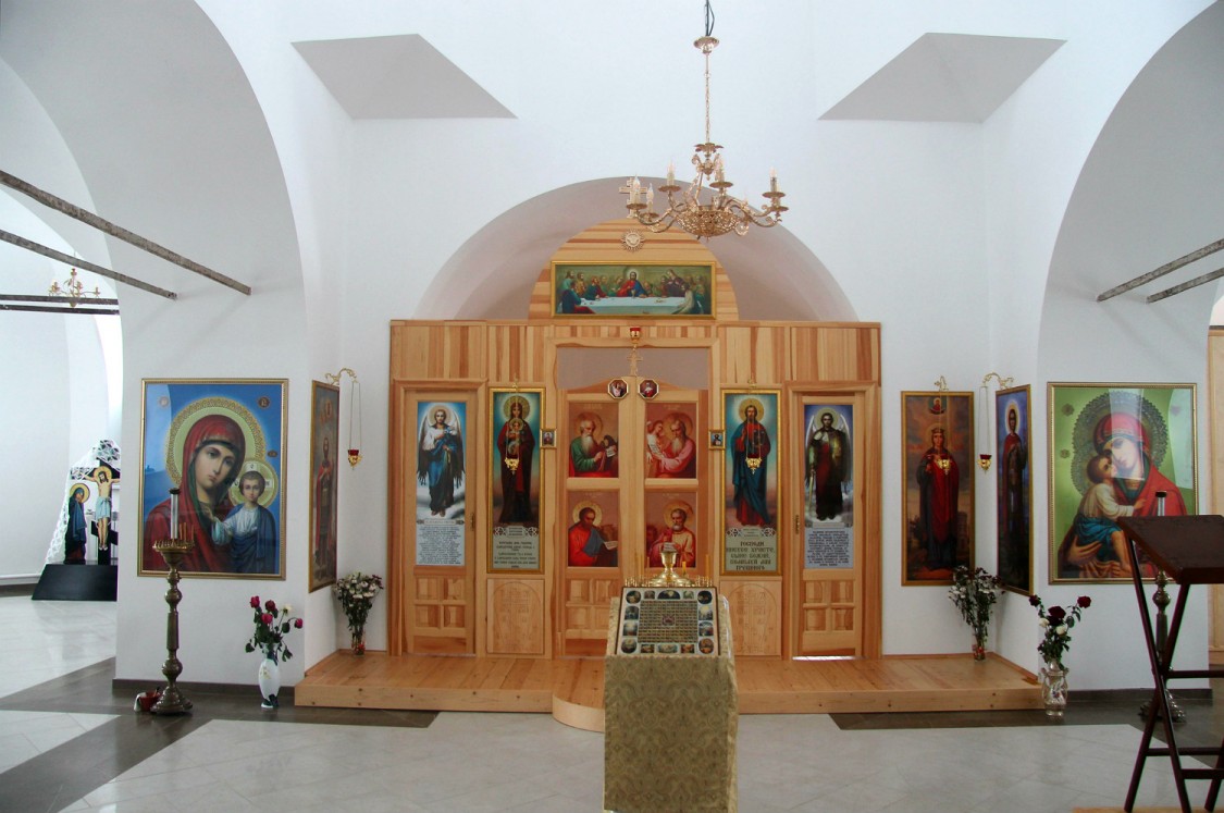 Церковь Варвары великомученицы, Варваро-Борки (Липецкий район, Липецкая область). интерьер и убранство, алтарь