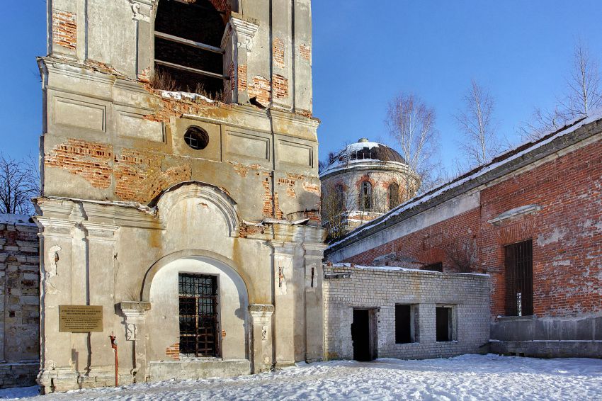 Церковь Флора и Лавра, Степурино (Старицкий район, Тверская область). архитектурные детали, Часовня во имя св. Арсения Тверского