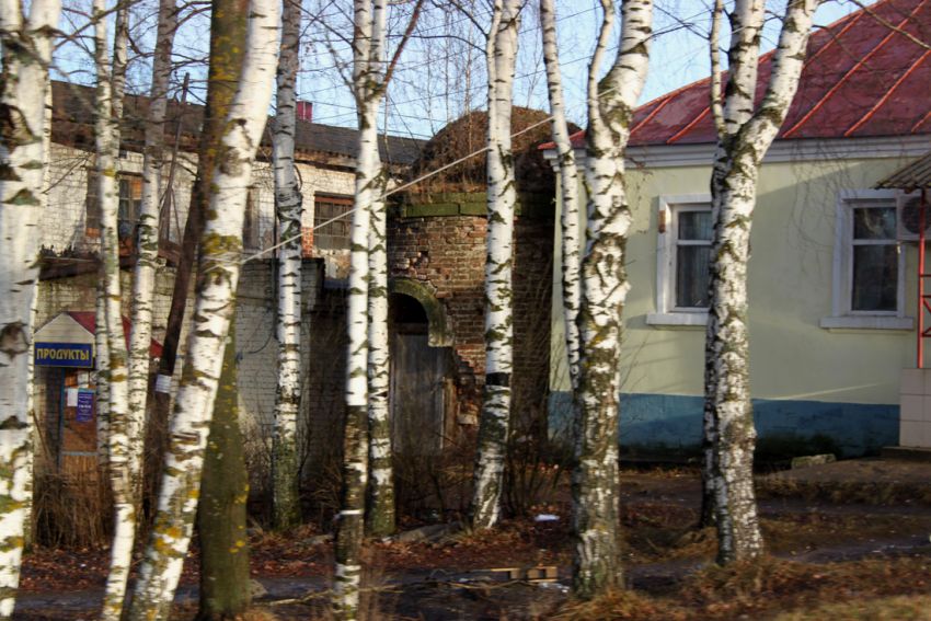 Церковь Флора и Лавра, Степурино (Старицкий район, Тверская область). дополнительная информация, Башня церковной ограды, или часовня близ храма
