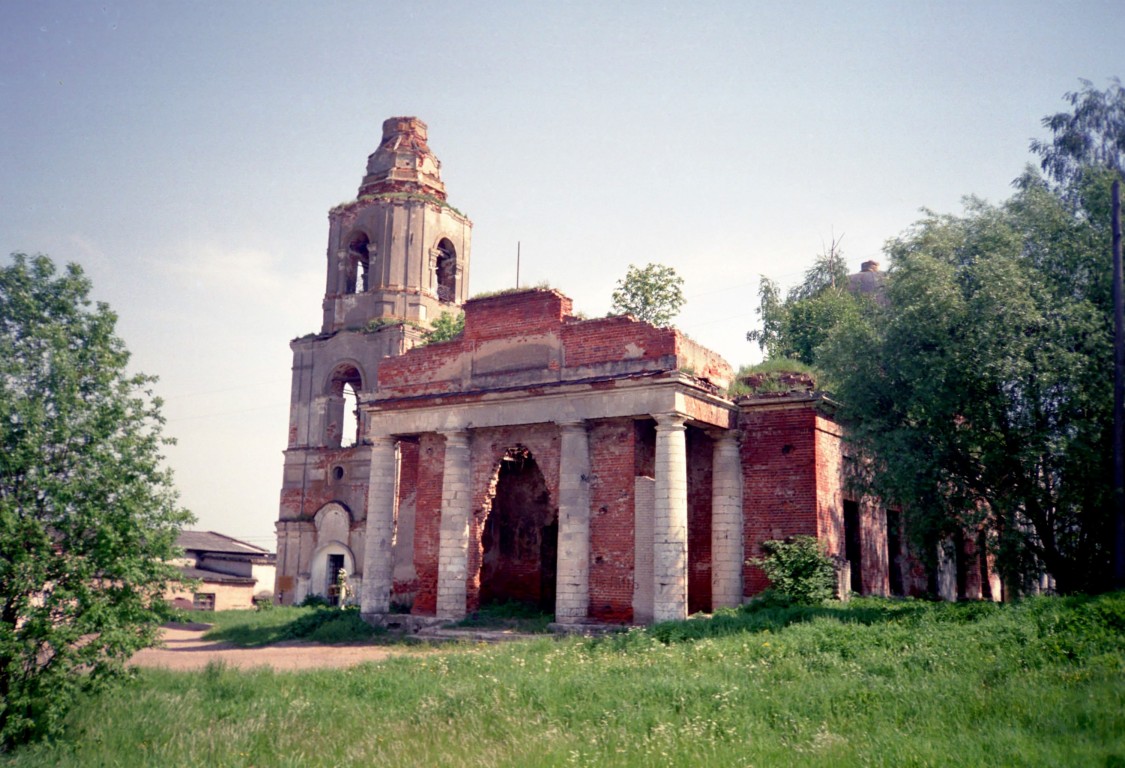 Церковь Флора и Лавра, Степурино (Старицкий район, Тверская область). фасады