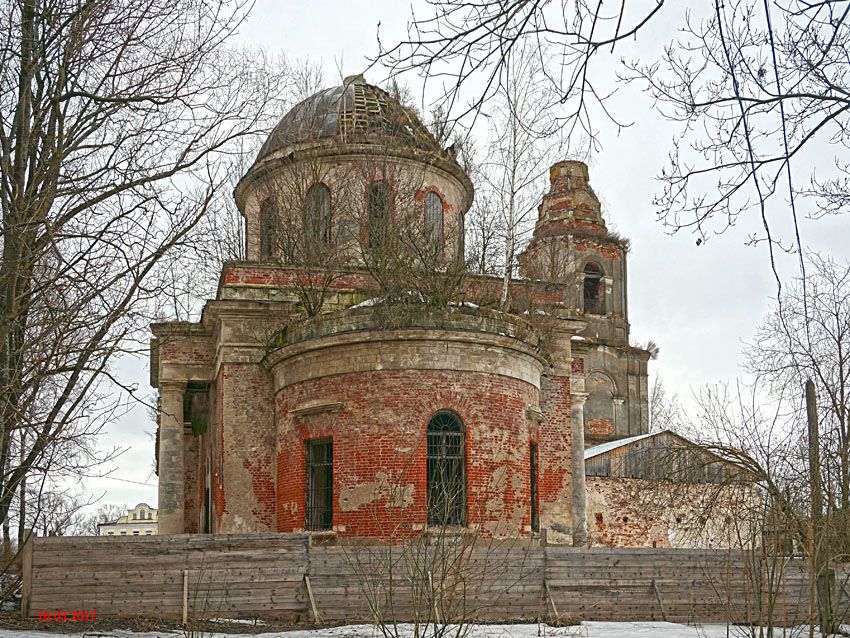 Степурино. Церковь Флора и Лавра. фасады