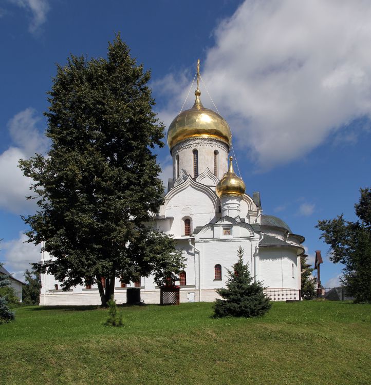 Саввино-Сторожевский монастырь. Собор Рождества Пресвятой Богородицы, Звенигород (Одинцовский городской округ и ЗАТО Власиха, Краснознаменск, Московская область). фасады