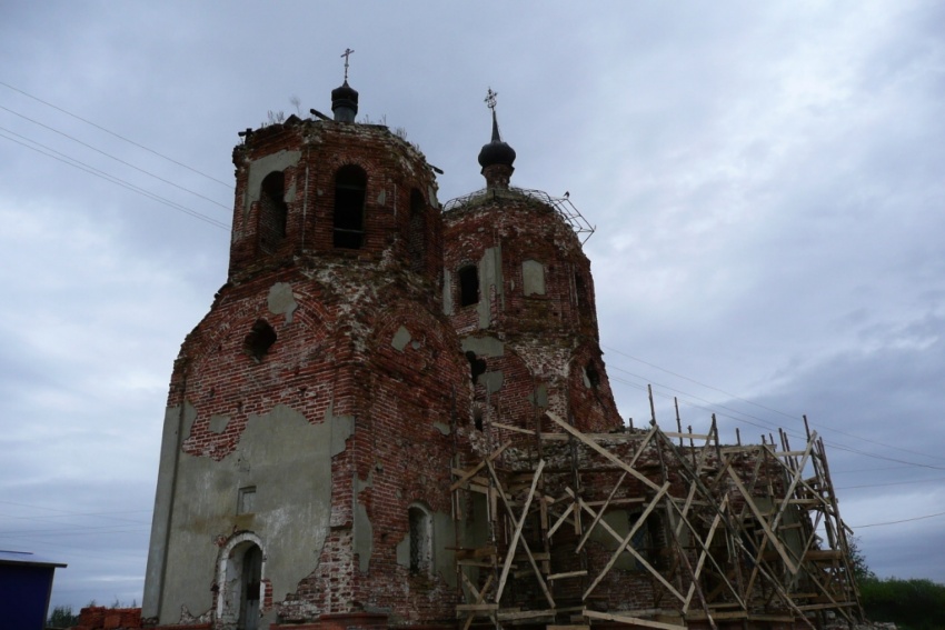 Липовка. Церковь Сергия Радонежского. документальные фотографии
