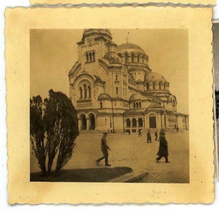 Кафедральный собор Александра Невского, София (София, Болгария). архивная фотография, Вид на собор с юго-западной стороны. Фото 1941 г. с аукциона e-bay.de