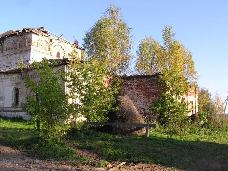 Церковь Всех Святых, Всехсвятское (Белохолуницкий район, Кировская область). фасады