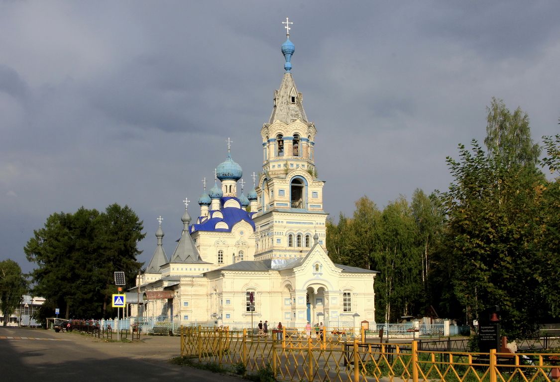 Кирс. Церковь Покрова Пресвятой Богородицы. фасады