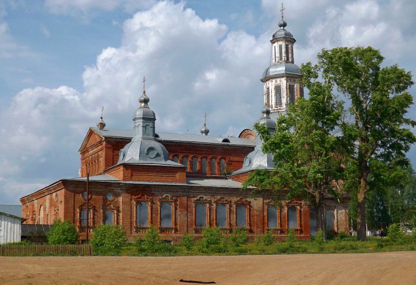 Суна. Церковь Воскресения Христова. фасады