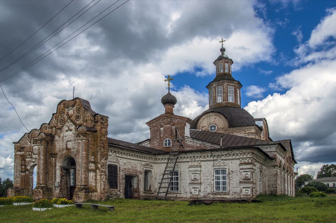 Церковь Николая Чудотворца, Сырьяны (Белохолуницкий район, Кировская область). фасады