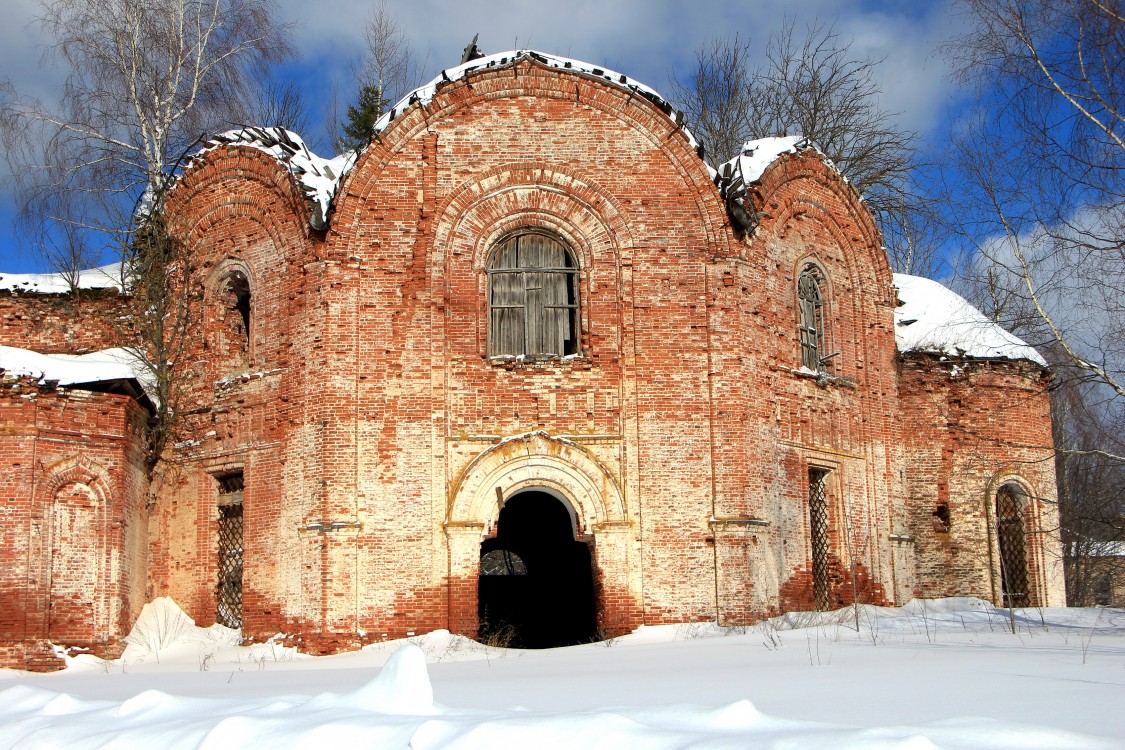 Церковь Казанской иконы Божией Матери, Желтые (Верхошижемский район, Кировская область). архитектурные детали