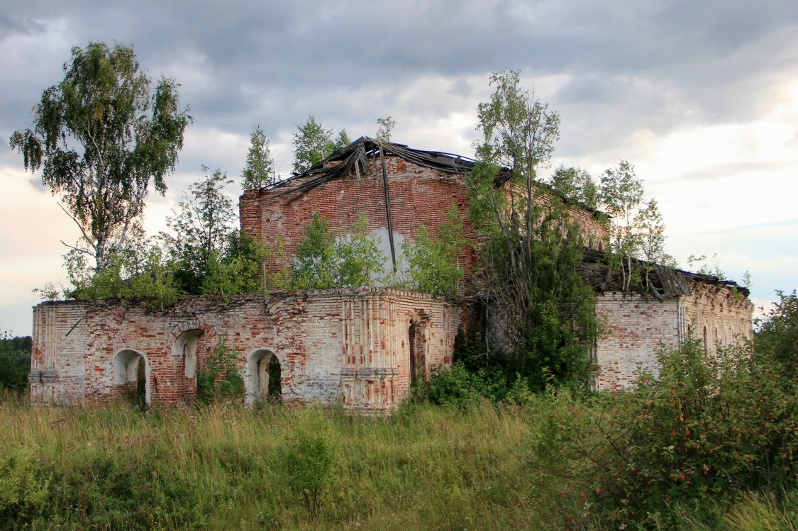 Церковь Спаса Нерукотворного Образа, Полом (Белохолуницкий район, Кировская область). фасады, Вид с северо-востока.