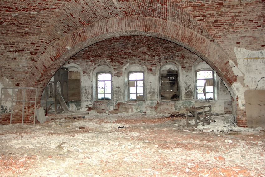 Церковь Вознесения Господня, Прокопье (Белохолуницкий район, Кировская область). архитектурные детали, Южная стена трапезной