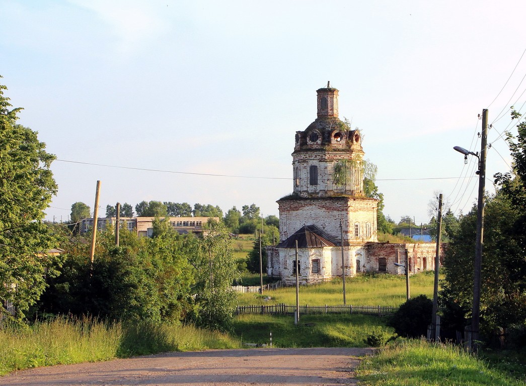 Церковь Вознесения Господня, Прокопье (Белохолуницкий район, Кировская область). общий вид в ландшафте