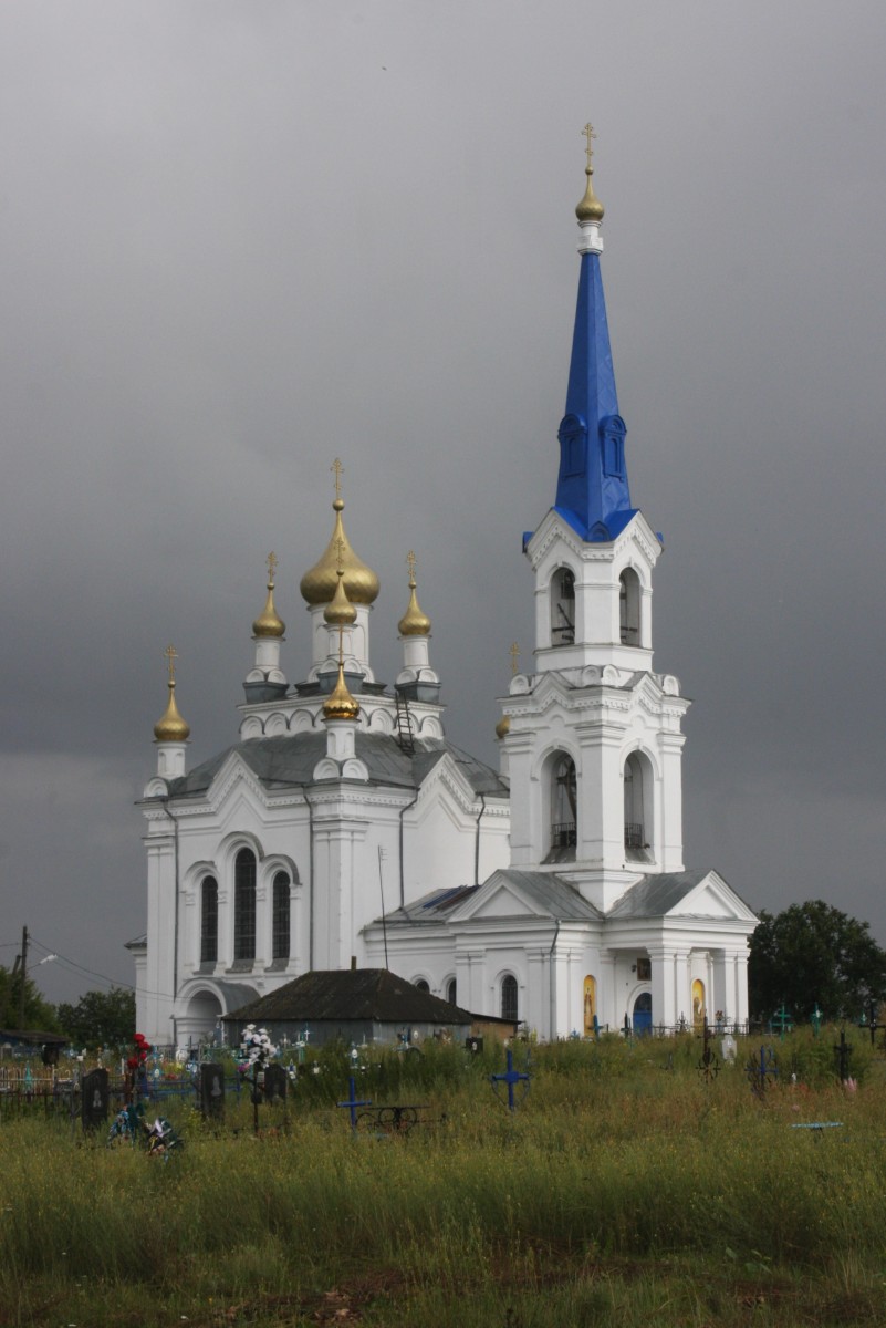 Белица. Церковь Введения во храм Пресвятой Богородицы. фасады