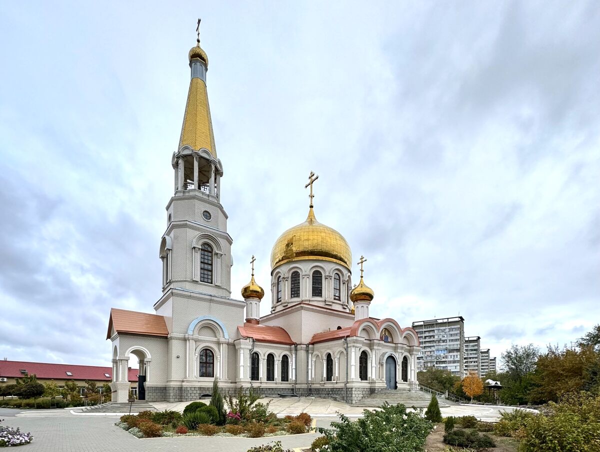 Собор Иоанна Богослова, Волжский (Волжский, город, Волгоградская область). фасады, Вид с юго-запада
