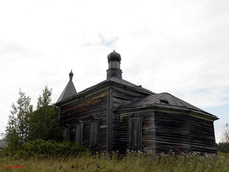 Церковь Фомы апостола, Красный Бор (Подпорожский район, Ленинградская область). фасады