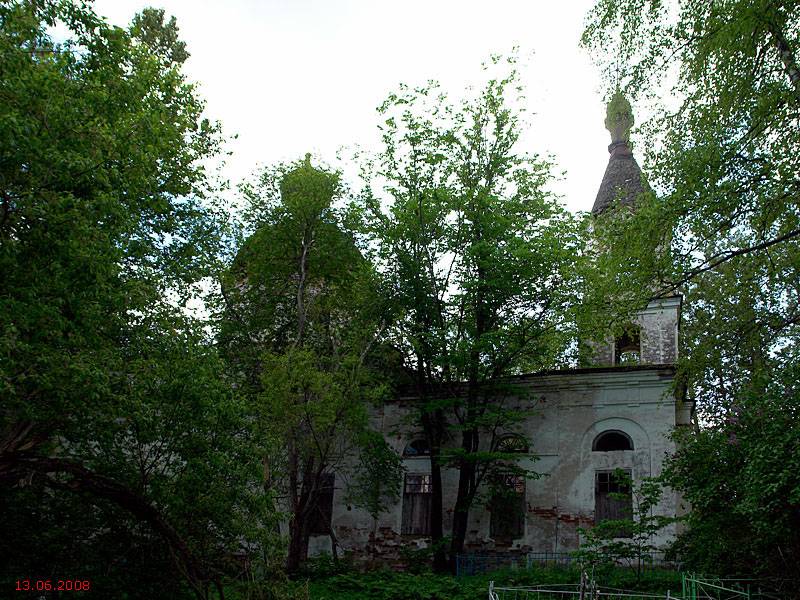 Церковь Воскресения Словущего, Ширяевская (Бабаевский район, Вологодская область). общий вид в ландшафте