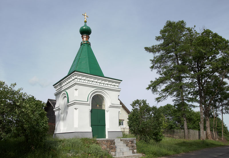 Часовня Николая Чудотворца, Куремяэ (Ида-Вирумаа, Эстония). общий вид в ландшафте, Вид с северо-запада