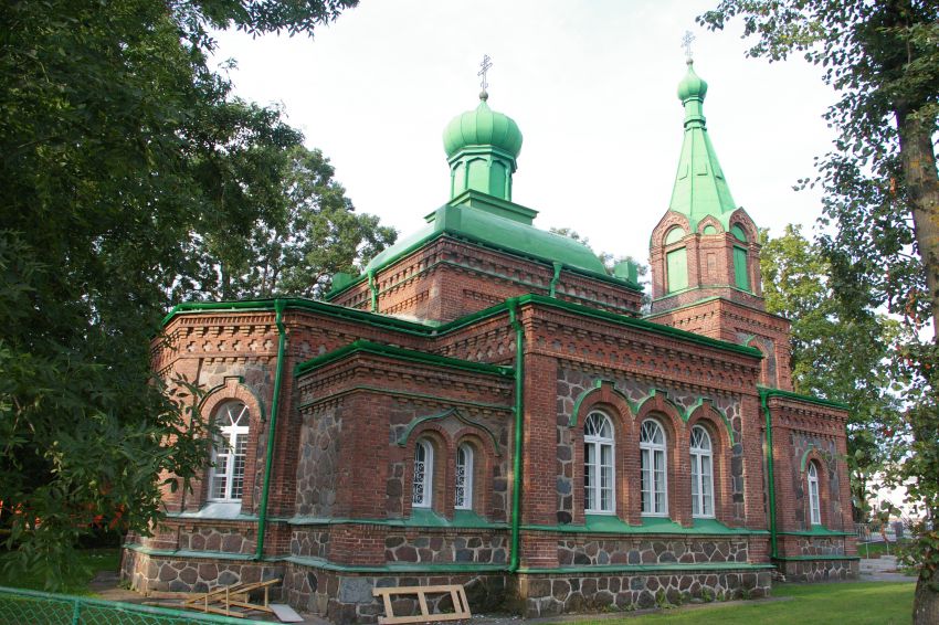 Йыхви (Jõhvi). Церковь Богоявления. общий вид в ландшафте