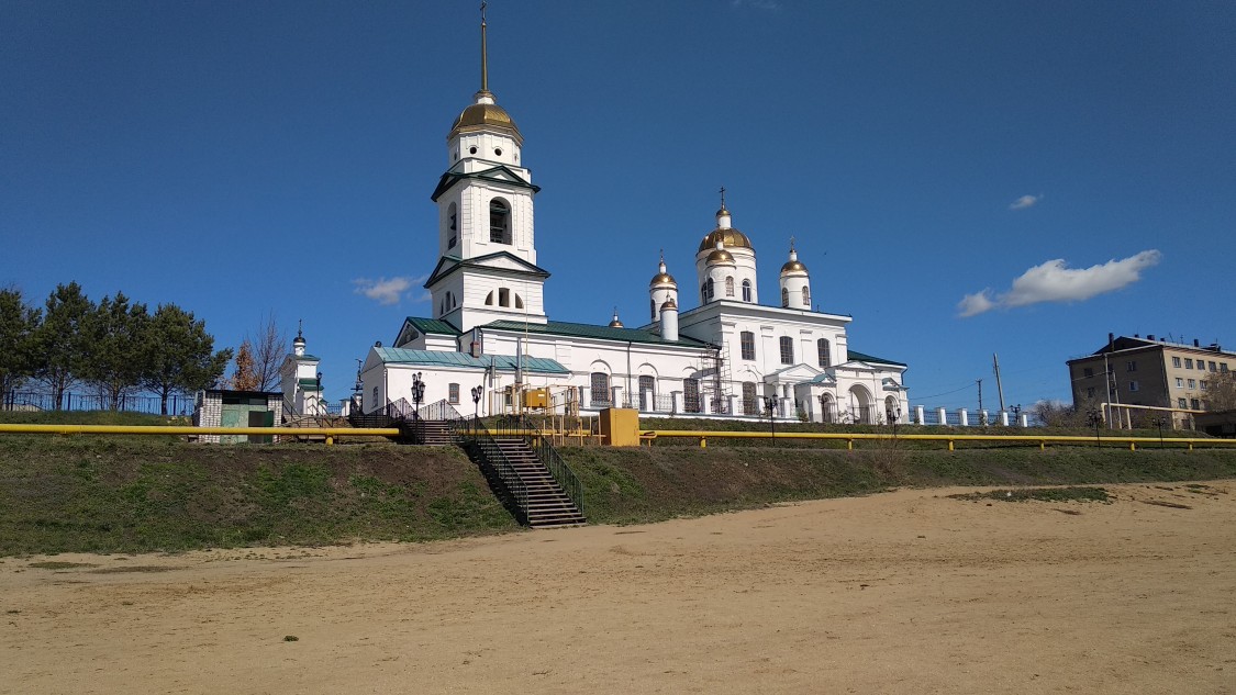 Кафедральный собор Троицы Живоначальной, Троицк (Троицкий район и г. Троицк, Челябинская область). общий вид в ландшафте