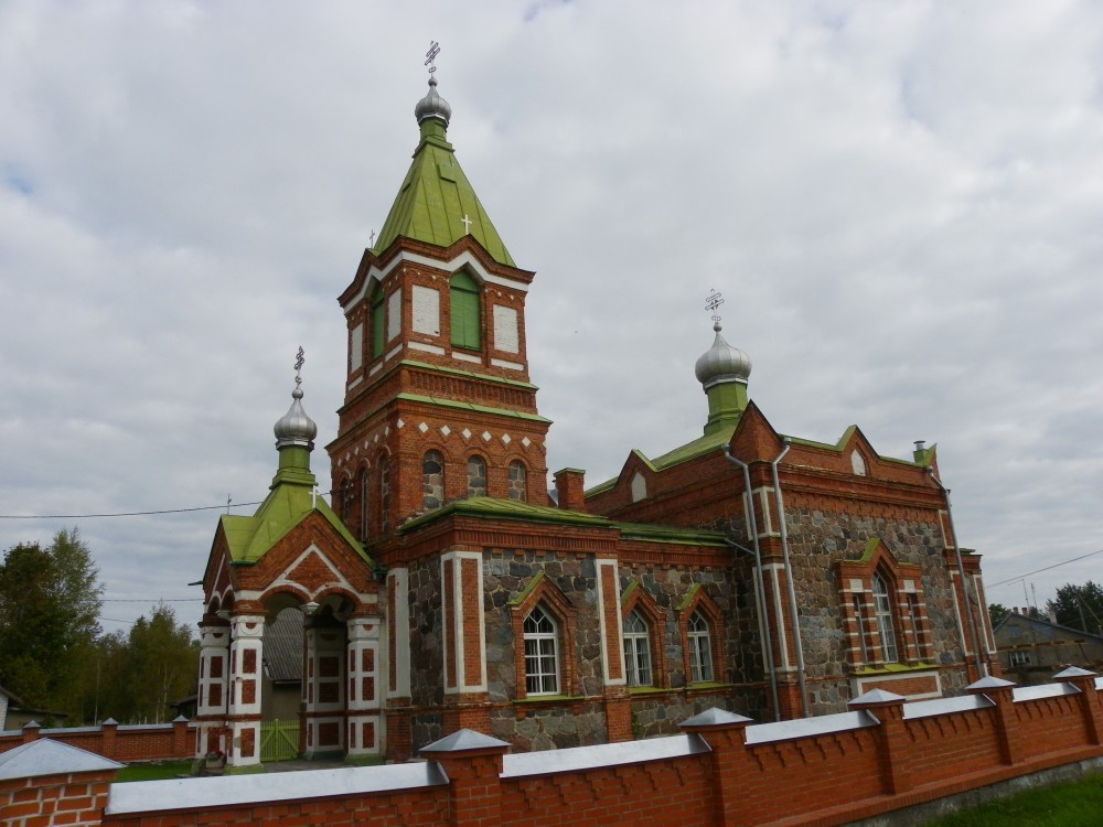 Церковь Богоявления, Лохусуу (Ида-Вирумаа, Эстония). фасады