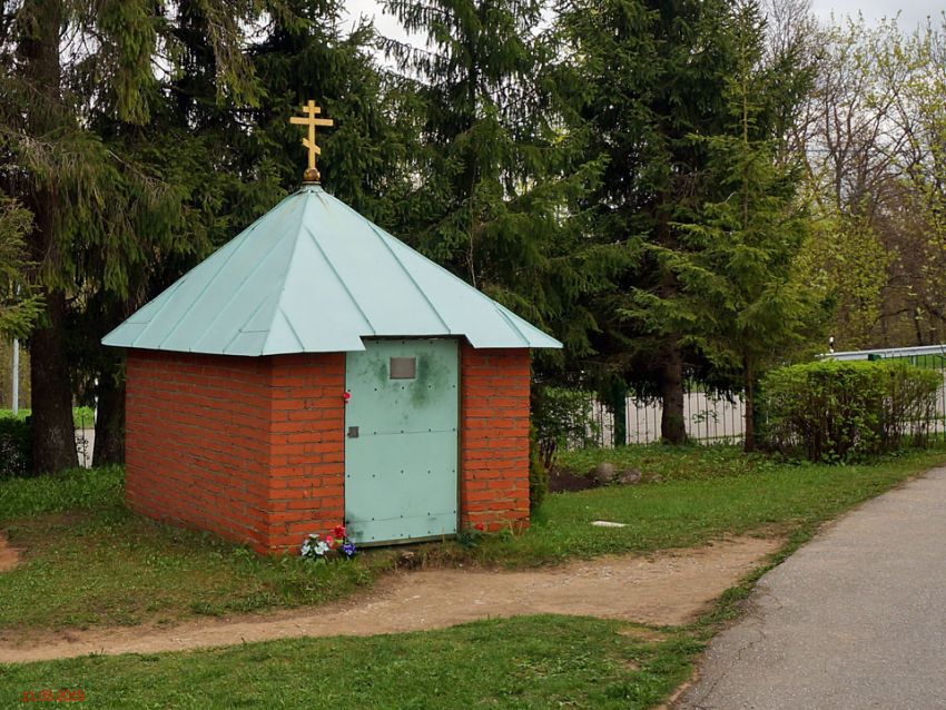 Успенский Пюхтицкий женский монастырь. Часовня над могилой старца Степанушки, Куремяэ (Ида-Вирумаа, Эстония). фасады