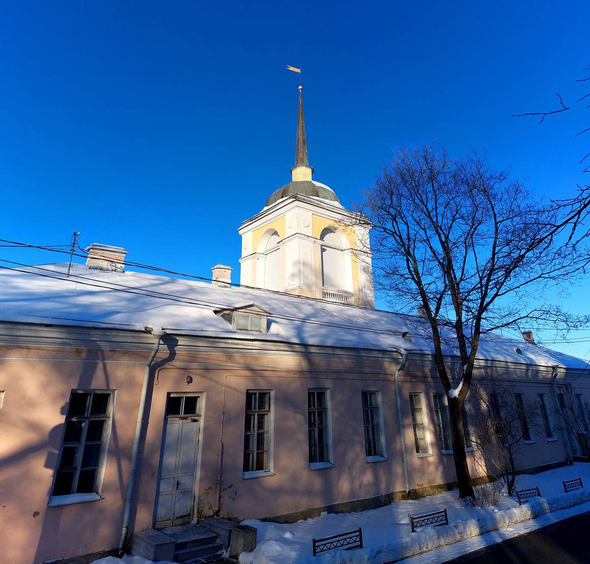 фасады. Церковь Воздвижения Креста Господня, Петергоф (Санкт-Петербург, Петродворцовый район, г. Санкт-Петербург)
