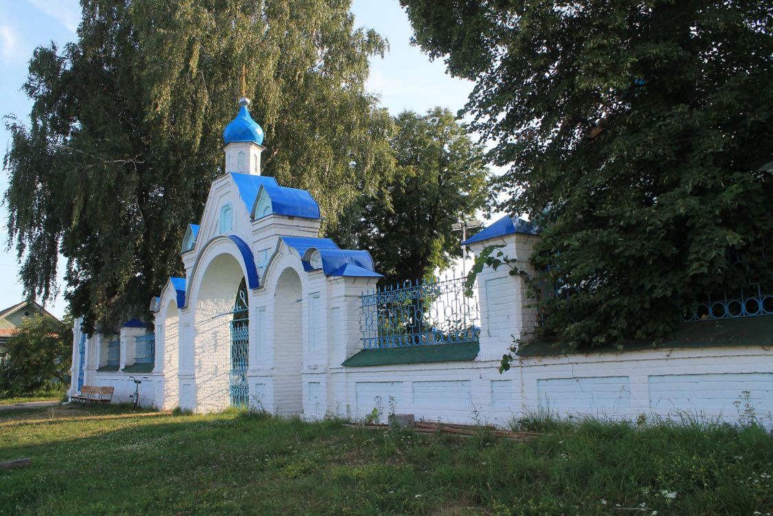 Церковь Владимирской иконы Божией Матери, Владимирское (Горномарийский район, Республика Марий Эл). дополнительная информация, Церковная ограда
