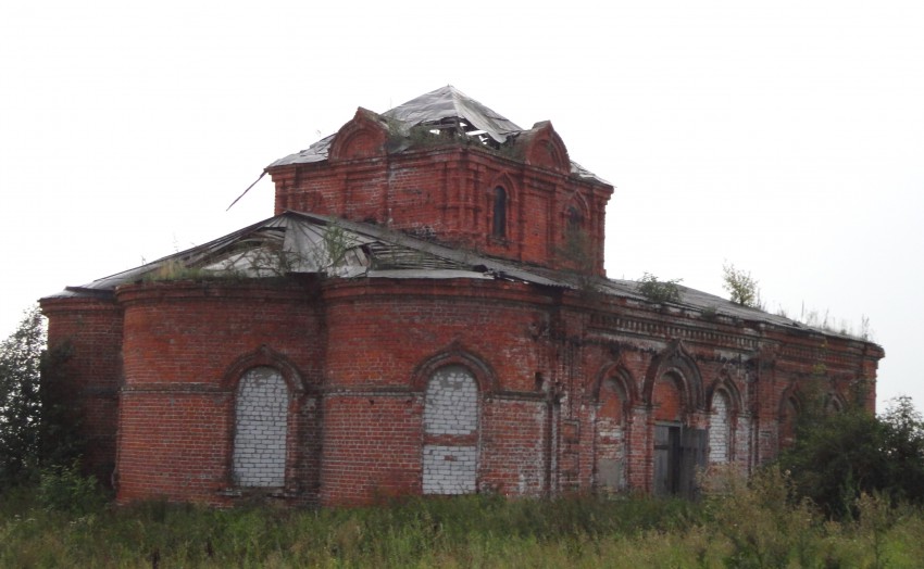 Горные Березники. Церковь Троицы Живоначальной (новая). фасады