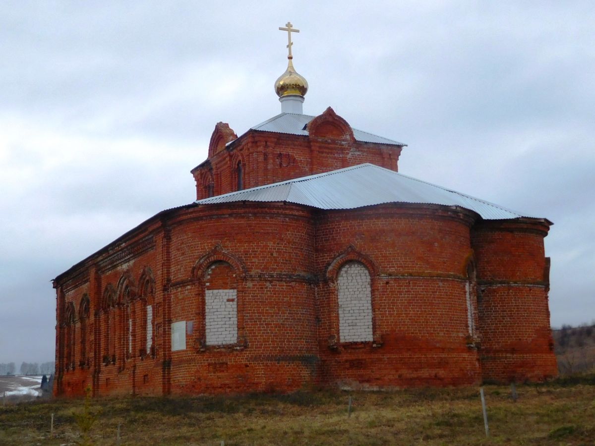 Церковь Троицы Живоначальной (новая), Горные Березники (Дальнеконстантиновский район, Нижегородская область). фасады