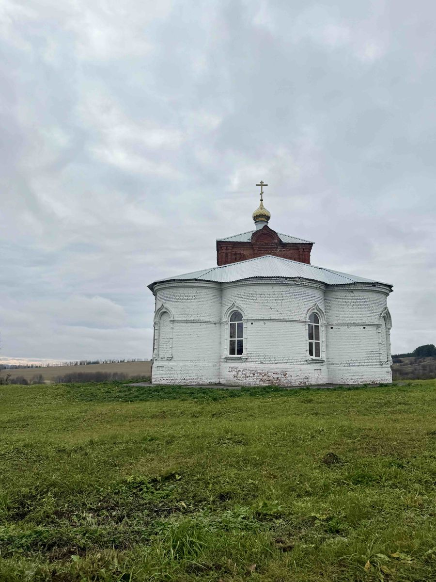 фасады. Церковь Троицы Живоначальной (новая), Горные Березники (Дальнеконстантиновский район, Нижегородская область)