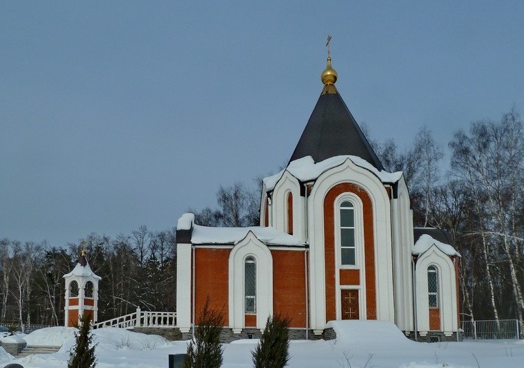 Дзержинский. Церковь Сошествия Святого Духа. фасады