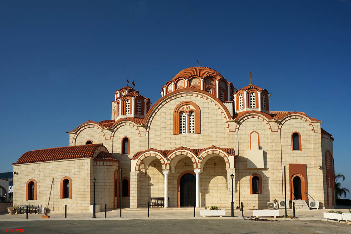 Церковь Варвары великомученицы (новая), Паралимни (Фамагуста, Кипр). фасады