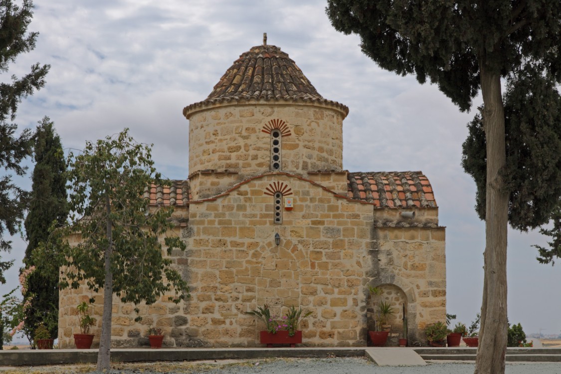 Церковь Георгия Победоносца, Ларнака (Ларнака, Кипр). фасады