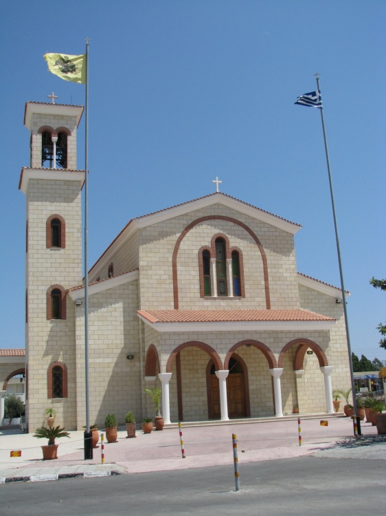 Церковь Варнавы апостола, Ларнака (Ларнака, Кипр). фасады